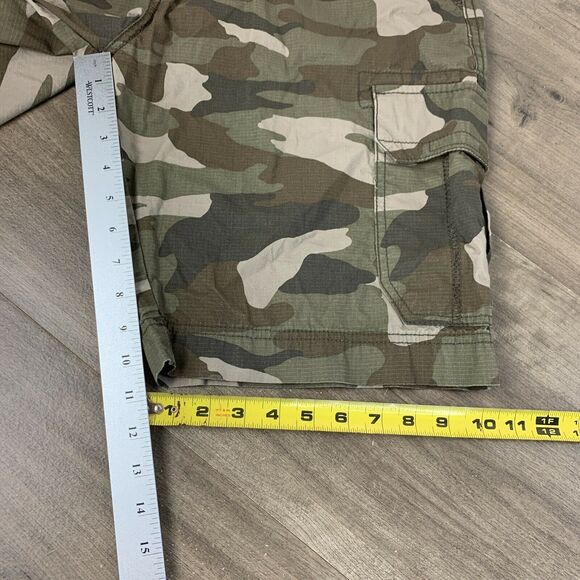 Baileys Point Mens Cargo Camo Shorts Size 34W 39x11 Green Cotton Pockets - Picture 4 of 8